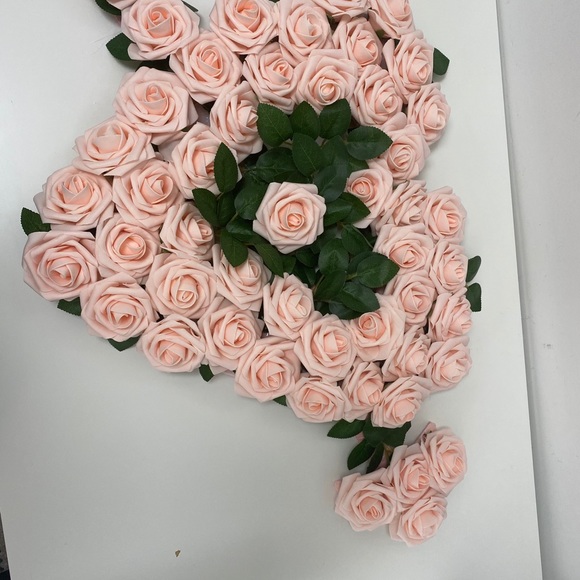 Heart shaped, hand made wreath - Picture 3 of 3